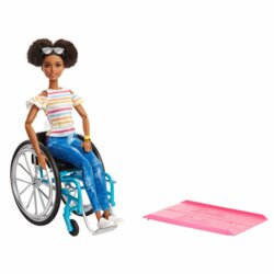 Fashionistas №133 – Made To Move on wheelchair