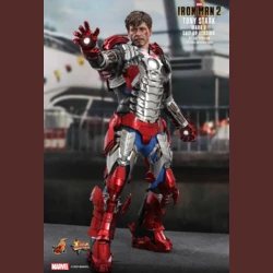 Tony Stark (Mark V Suit up Version) (Deluxe Version)