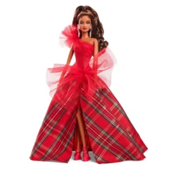 Latina, Light Brown Wavy Hair in Plaid Gown with Red Bow