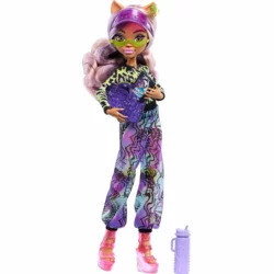 Clawdeen Wolf with Swimsuit, Joggers and Beach Accessories