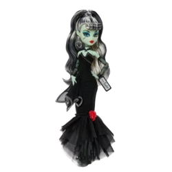 Frankie Stein x Barbie