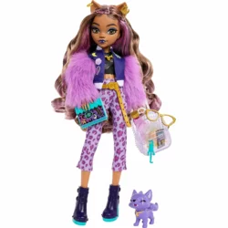 Clawdeen Wolf with Pet Dog