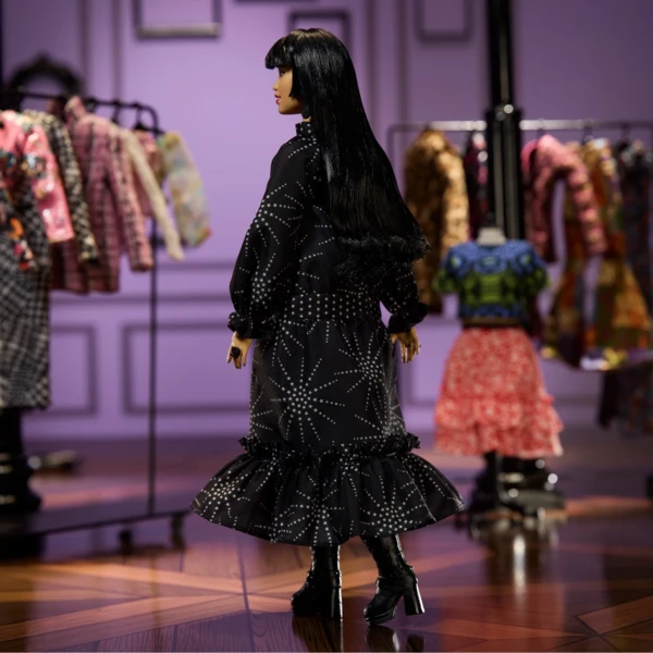 Barbie Anna Sui Doll, Inspiring Women