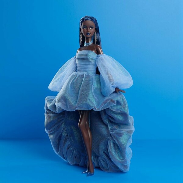 Barbie Blue, Chromatic Couture