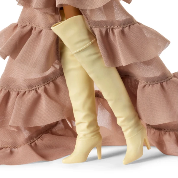 Barbie Brooklyn, @BarbieStyle