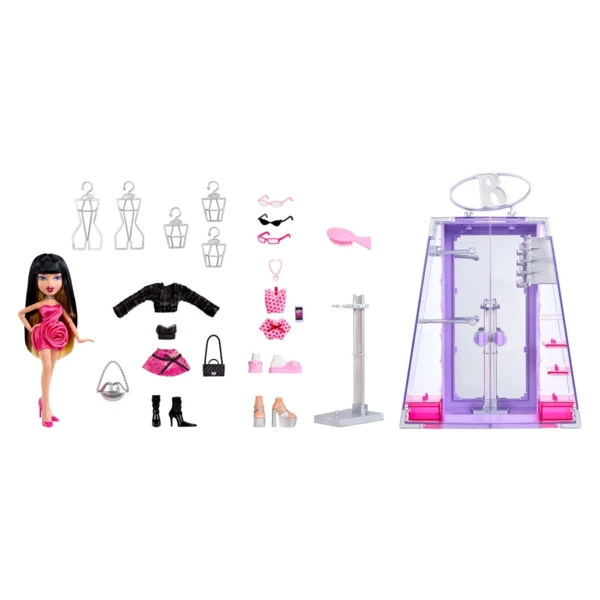 Bratz Dana (Playset), What'z In My Closet