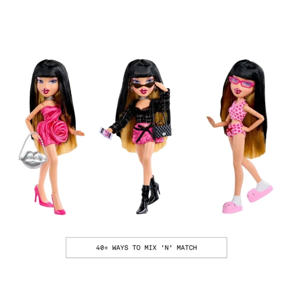 Bratz Dana (Playset), What'z In My Closet