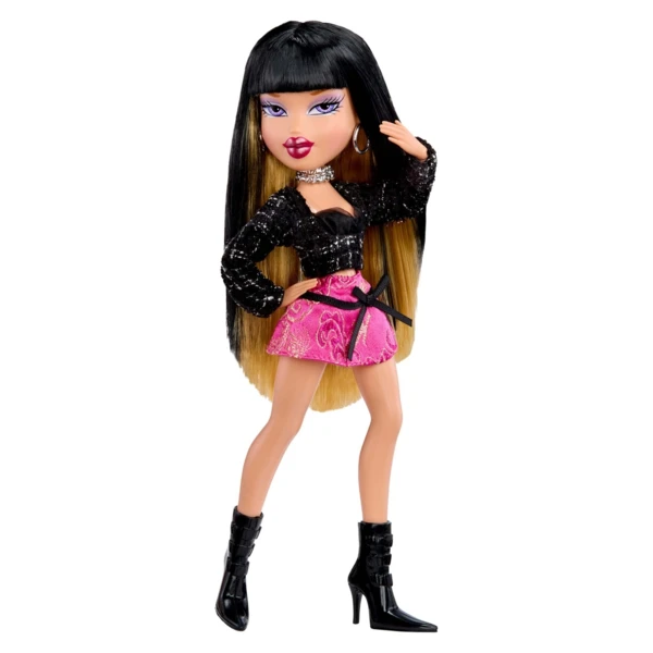 Bratz Dana (Playset), What'z In My Closet