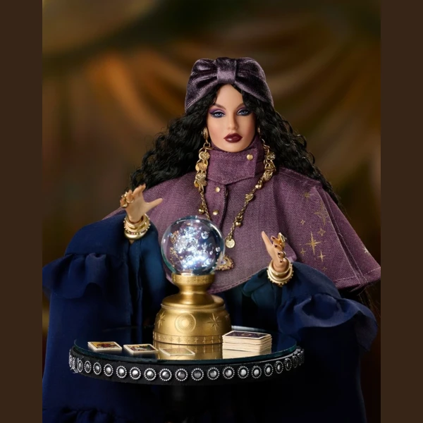 Nu. Face "Clairvoyante" Rayna Ahmadi, Le Cirque Cabaret