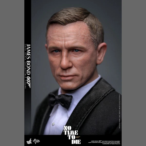 Hot Toys James Bond: No Time To Die - James Bond (Daniel Craig) (Deluxe)