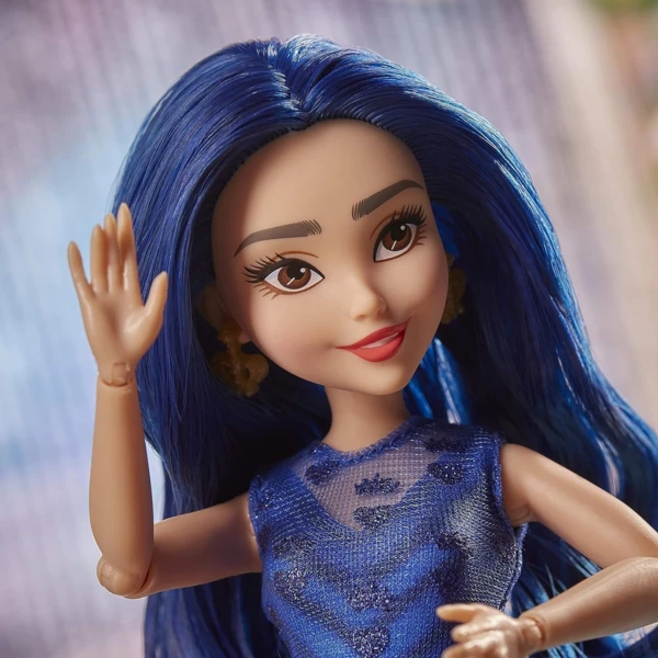 Hasbro Evie, The Royal Wedding, Descendants 3