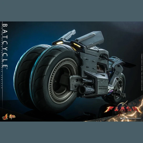 Hot Toys The Flash - Batcycle (Deluxe)