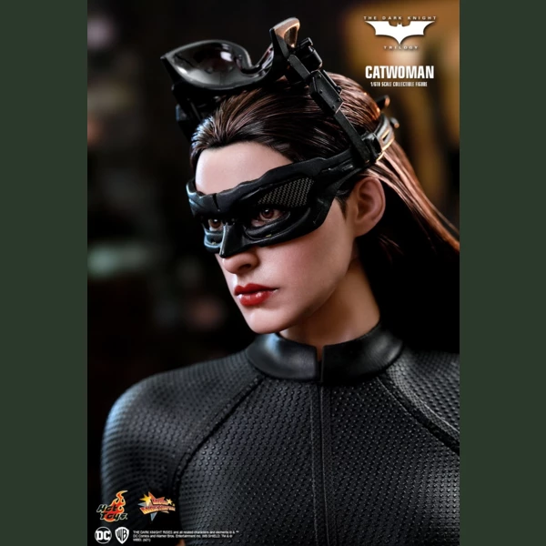 Hot Toys Catwoman, The Dark Knight Trilogy