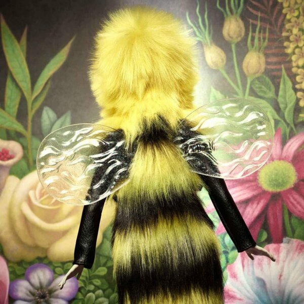 Bee Mark Ryden x Barbie