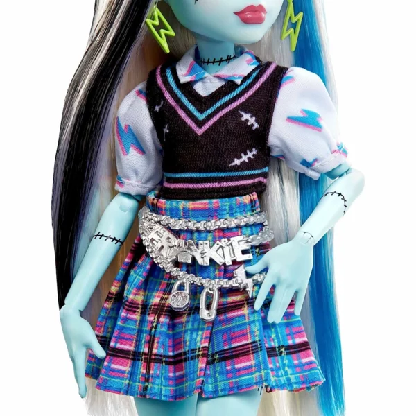 Monster High Frankie Stein with Accessories & Pet, Signature Look