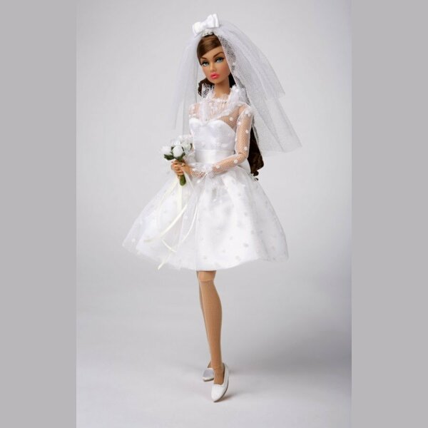 Wedding Belle Poppy Parker, The Model Scene