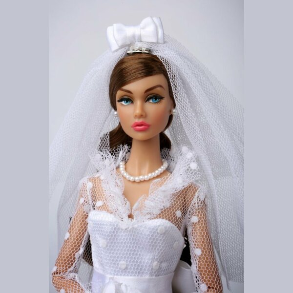 Wedding Belle Poppy Parker, The Model Scene
