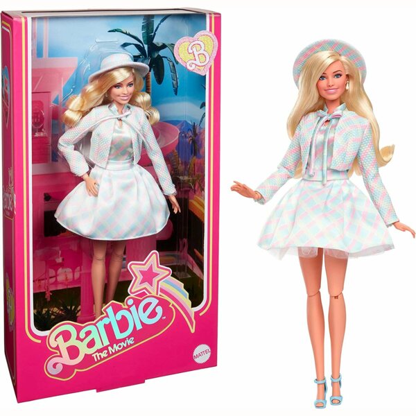 Barbie Margot Robbie, Blue Plaid Matching Set with Matching Hat and Jacket, The Movie 2023
