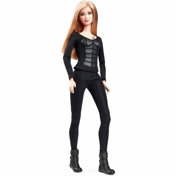 Barbie Tris the Divergent, Cinematics