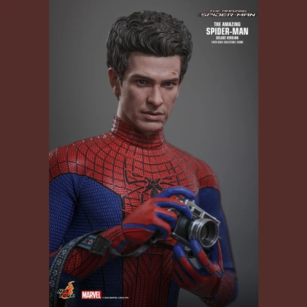 Hot Toys Peter Parker, The Amazing Spider-Man