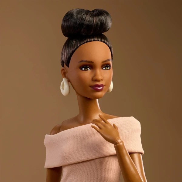 Barbie Basics Model 08 (2026 Neutrals Series)