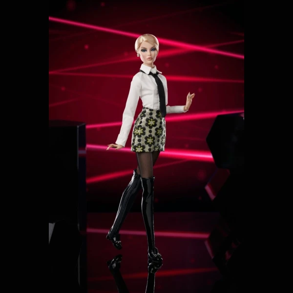 Nu. Face Scope Out Fashion Pack Style Lab, Stilettos Out: An Integrity Toys Fashion Thriller