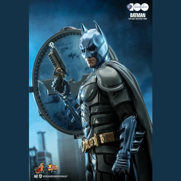 Hot Toys Batman, WB 100