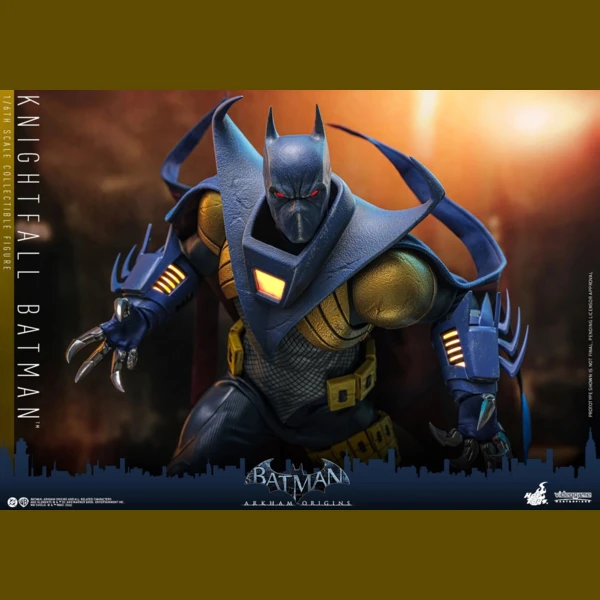Hot Toys Batman: Arkham Origins - Knightfall Batman (LED Light-Up Function)