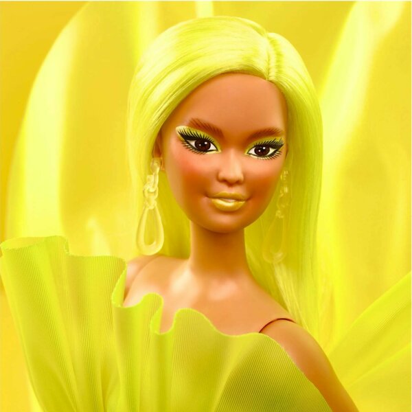 Barbie Yellow, Chromatic Couture