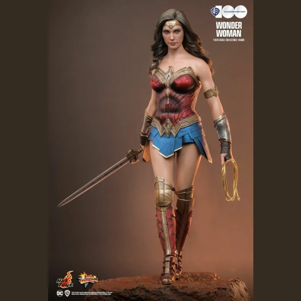 Hot Toys Wonder Woman, WB 100