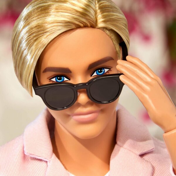 Barbie Resort-Wear Fashions  and Ken, Barbie Style