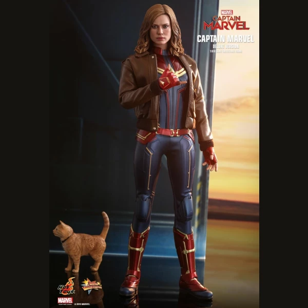 Hot Toys Captain Marvel (Deluxe Version)