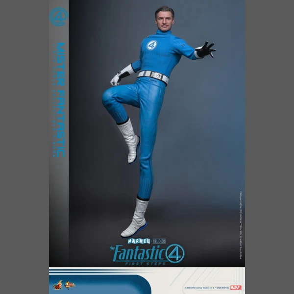 Hot Toys The Fantastic Four: First Steps - Mr. Fantastic (Deluxe)