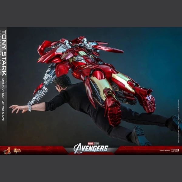 Hot Toys Avengers (2012) - Tony Stark (Mark VII Suit-Up) (Suit Up Version), The Avengers