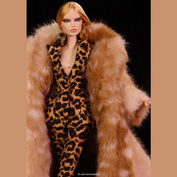 Mizi Runway: Ready-To-Wear, VIP Upgrade