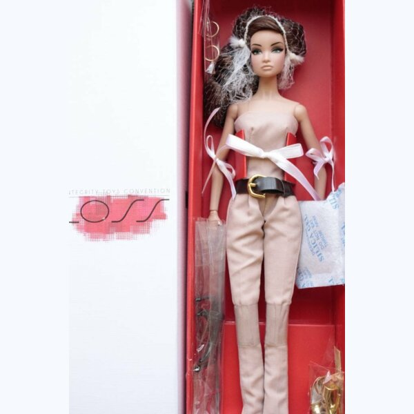 Nu. Face Official Welcome Bag Doll Erin Salston, Gloss Convention
