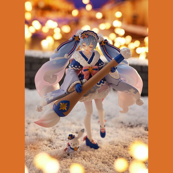 Max Factory Snow Miku: Serene Winter, Character Vocal Series 01: Hatsune Miku