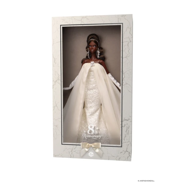 Mizi Yaya (8th Anniversary), White Gala Collection