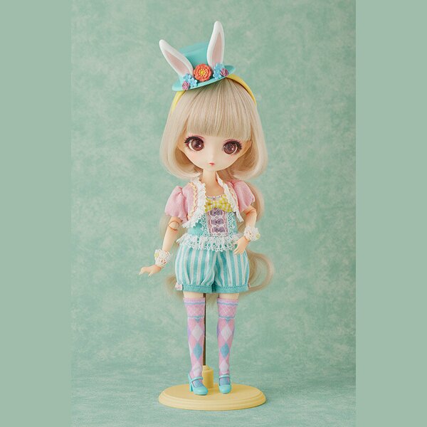 Harmonia Bloom Charlotte (Melone), Seasonal Doll