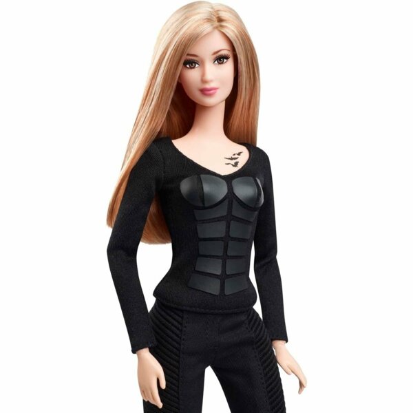 Barbie Tris the Divergent, Cinematics