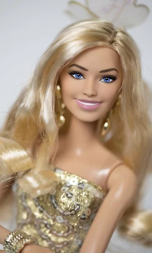 Огляд Barbie in Gold „The Movie” 2023