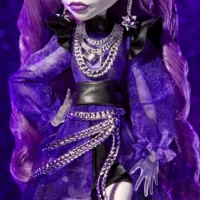 Glamorous Ghost: Spectra Vondergeist is the star of Haunt Couture's midnight show!