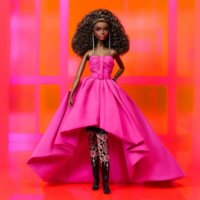 Różowy nastrój z lalką Barbie Pink Collection 4 „Gold Label”