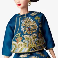 Guo Pei Barbie ® Lunar New Year Glow!