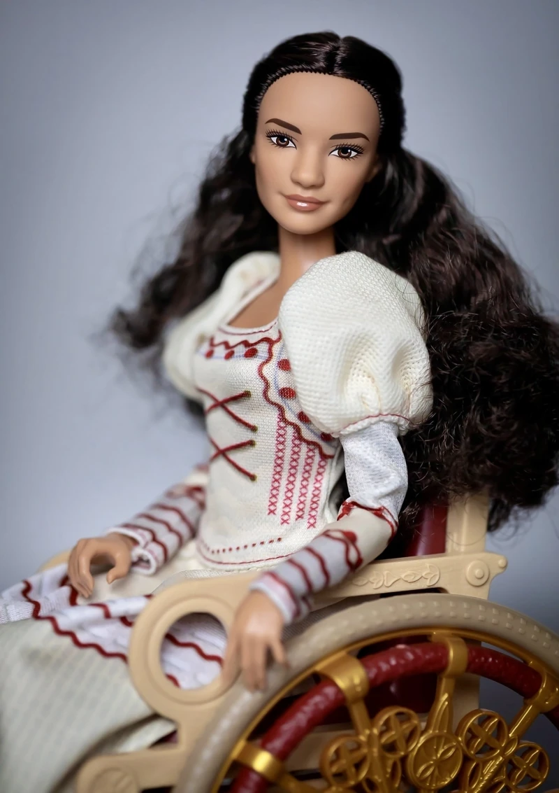 Recenzja Ballroom Nessarose Wicked, Mattel 2024