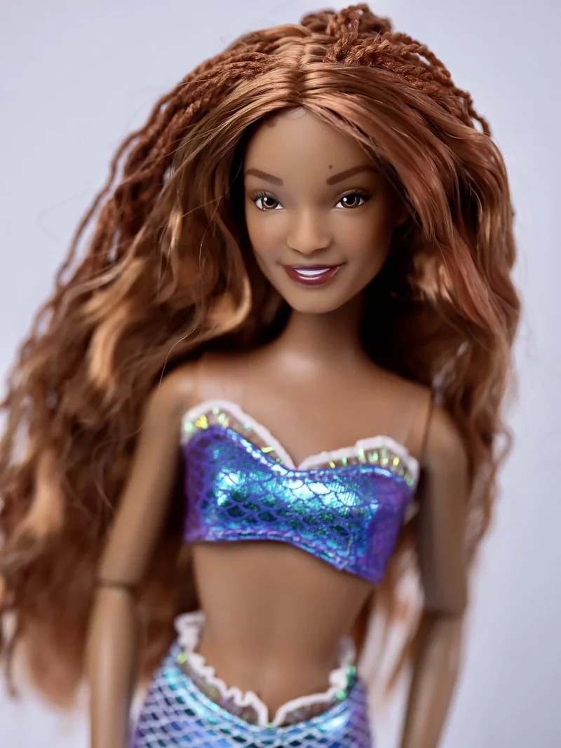 Огляд Singing Ariel Doll від Disney Store 2023