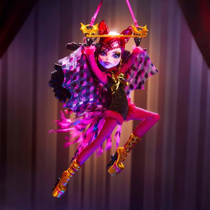 Freak Du Chic Draculaura! Nowa akrobatka od Monster High!