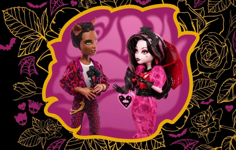 Love is scary! Monster High Draculaura and Clawdeen Wolf Howliday Love 2 Pack!