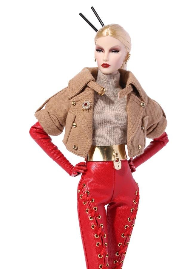 Integrity Toys Fashion Royalty Passion Week Elyse Jolie