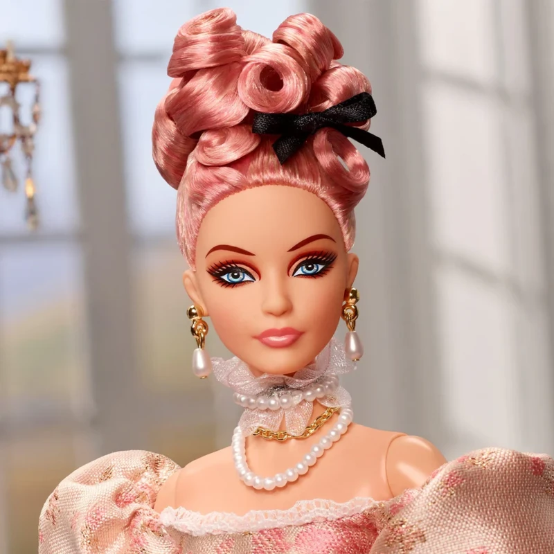 A Tribute to Fashion Barbie: a vision of elegance through time!